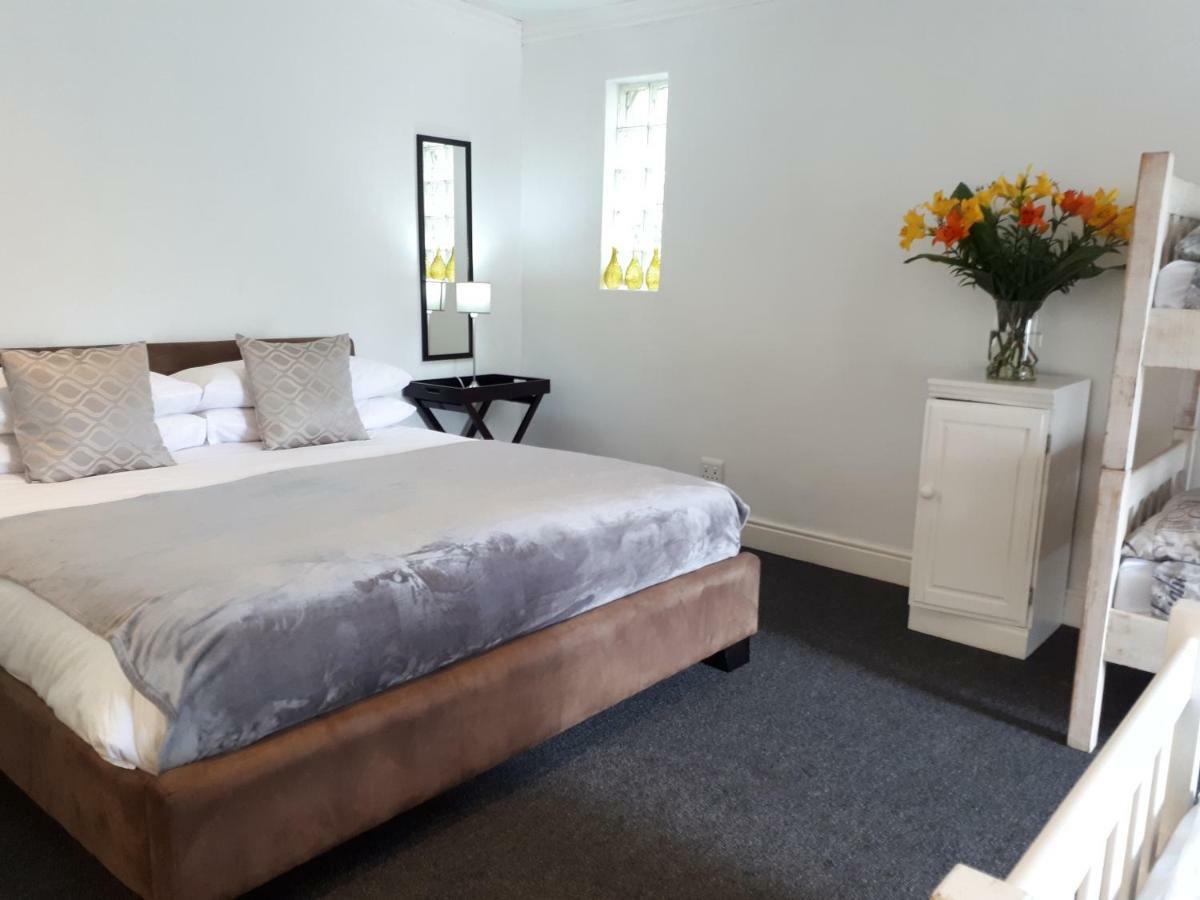 Knysna N2 Lodge Luaran gambar